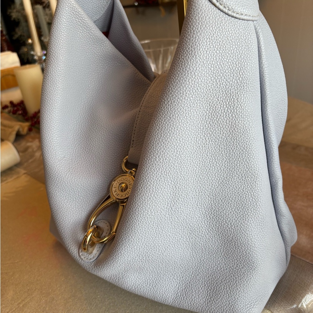 Dooney and Bourke shoulder bag - Picture 9 of 12